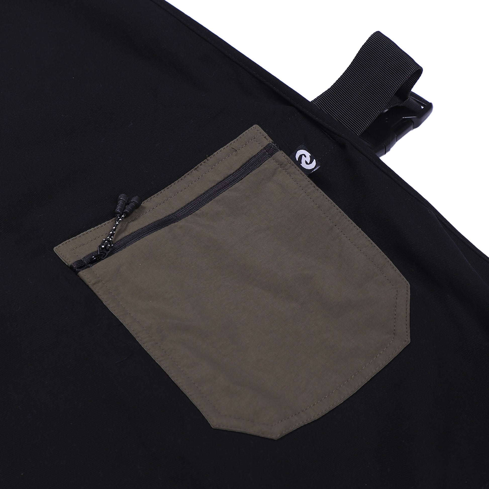 Ozo Shuriken Utility Jacket, close-up details on a white background