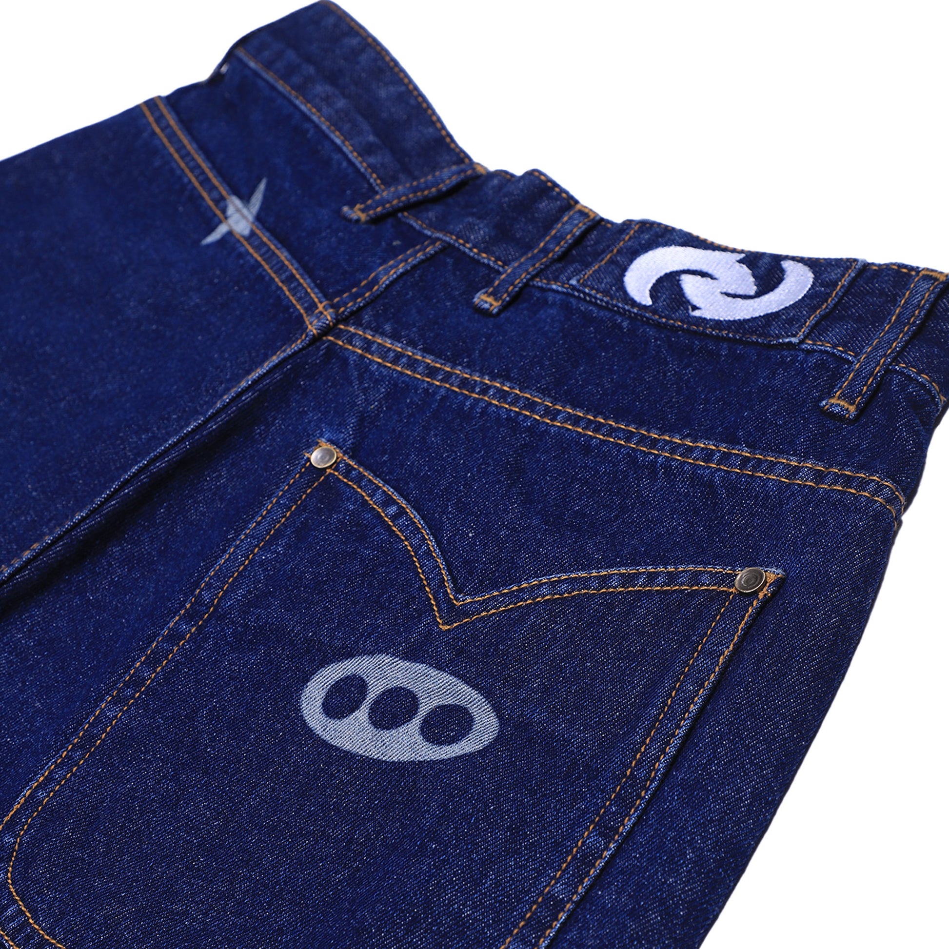 Close-up details of Ozo 'Sage' denim pants, back design